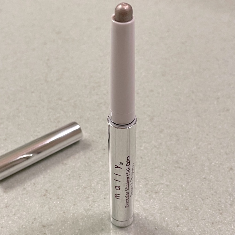 Evercolor shadow stick extra. Mally beauty.